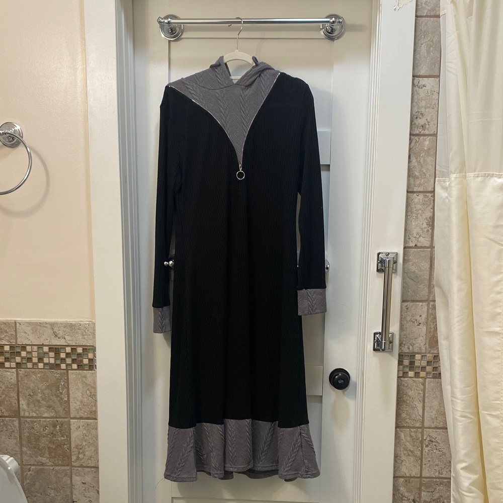 Elegant Black and Gray Women's Dress
